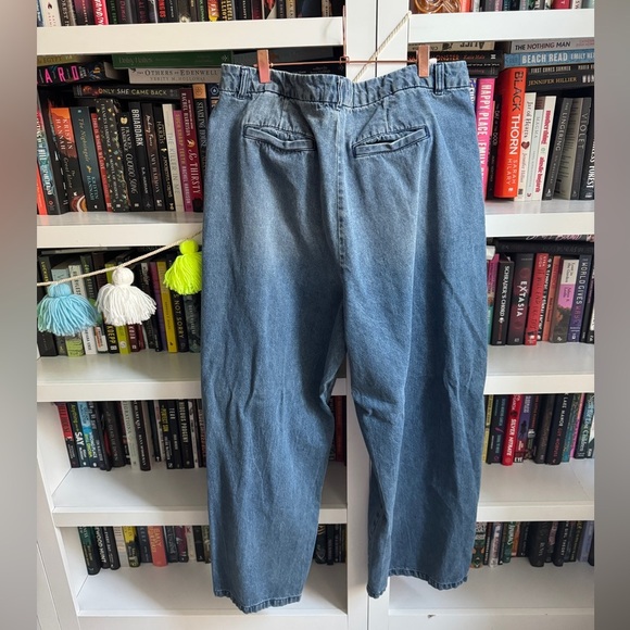 Urban Outfitters BDG large wash pleated oversized balloon denim jeans barrel - Picture 4 of 6